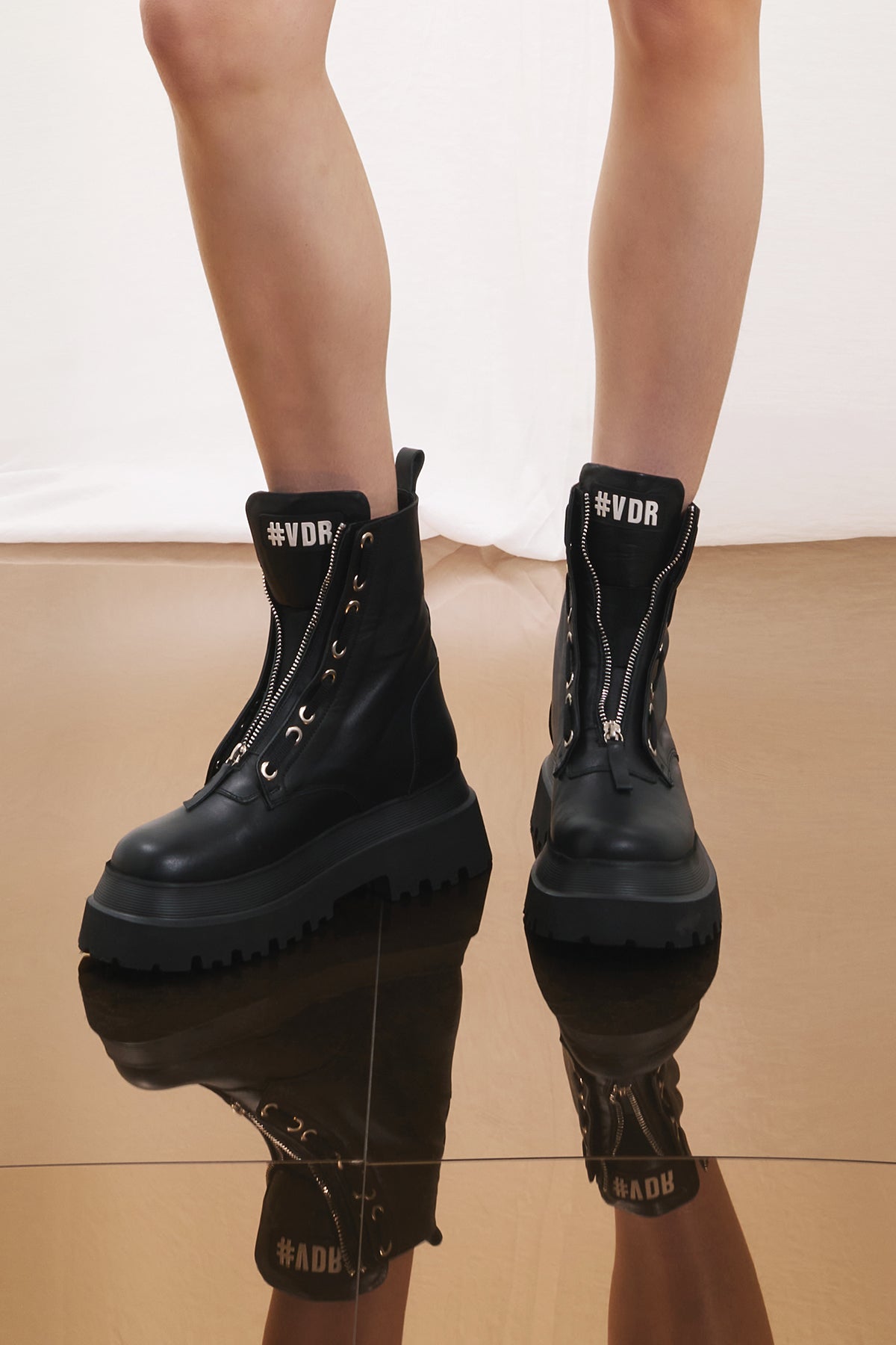 Black Chunky Sole Boots K5