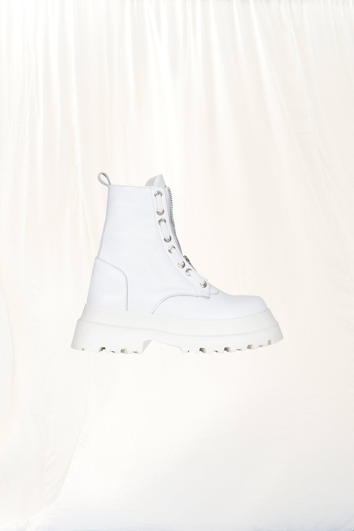 White Chunky Sole Boots K5