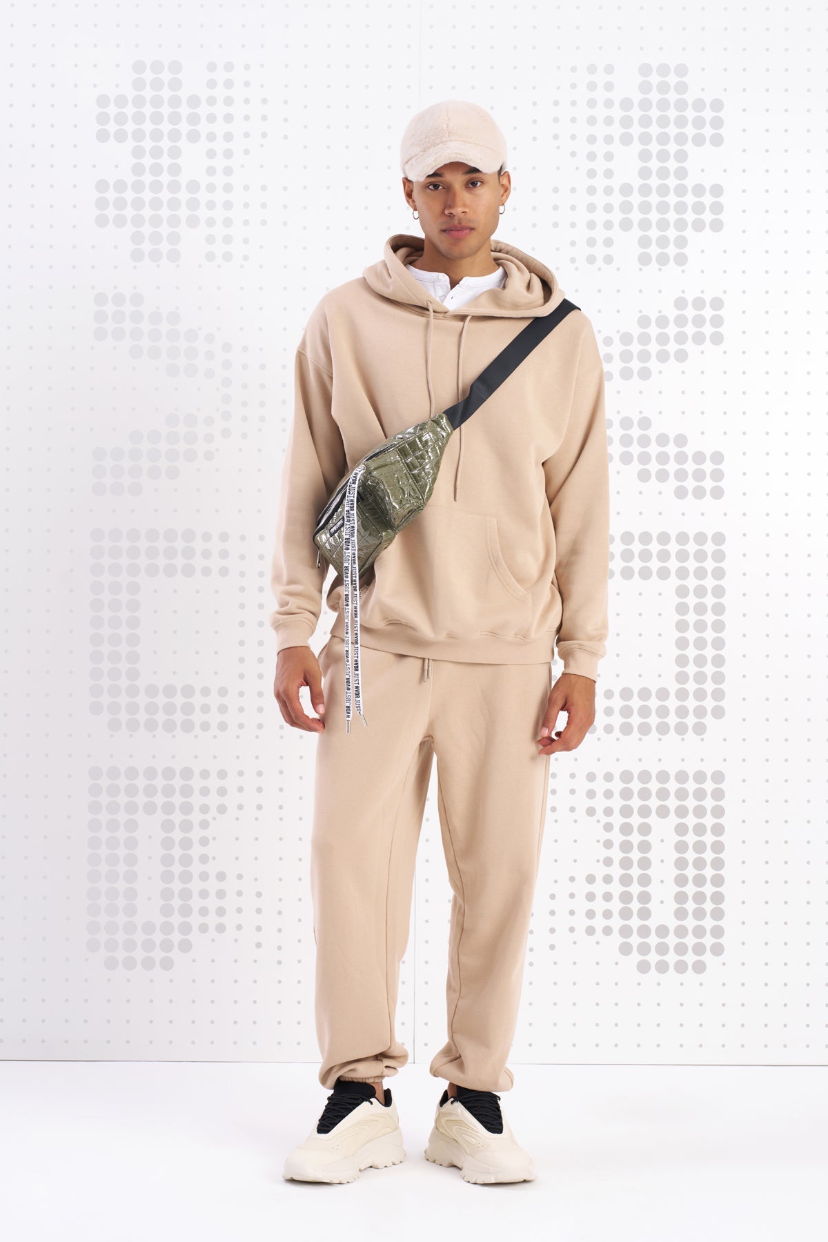 Beige Sw-shirt Kashiwa