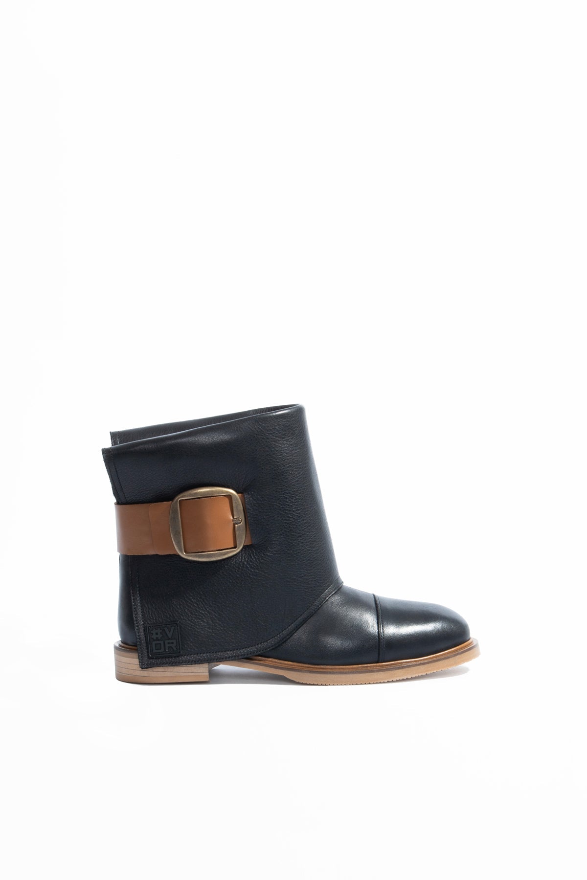 Black Belted Short Boots Montero