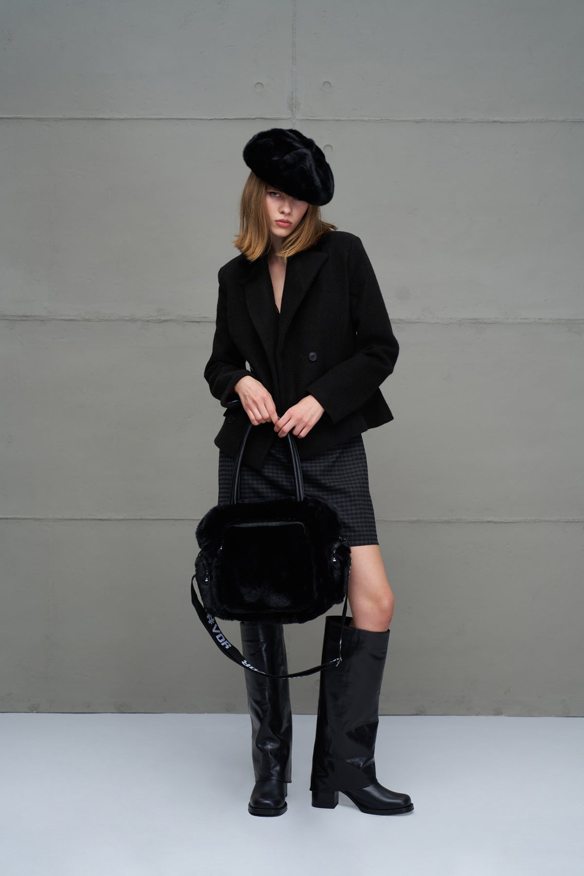Black Faux Fur Shoulder Tote Bag Porto20