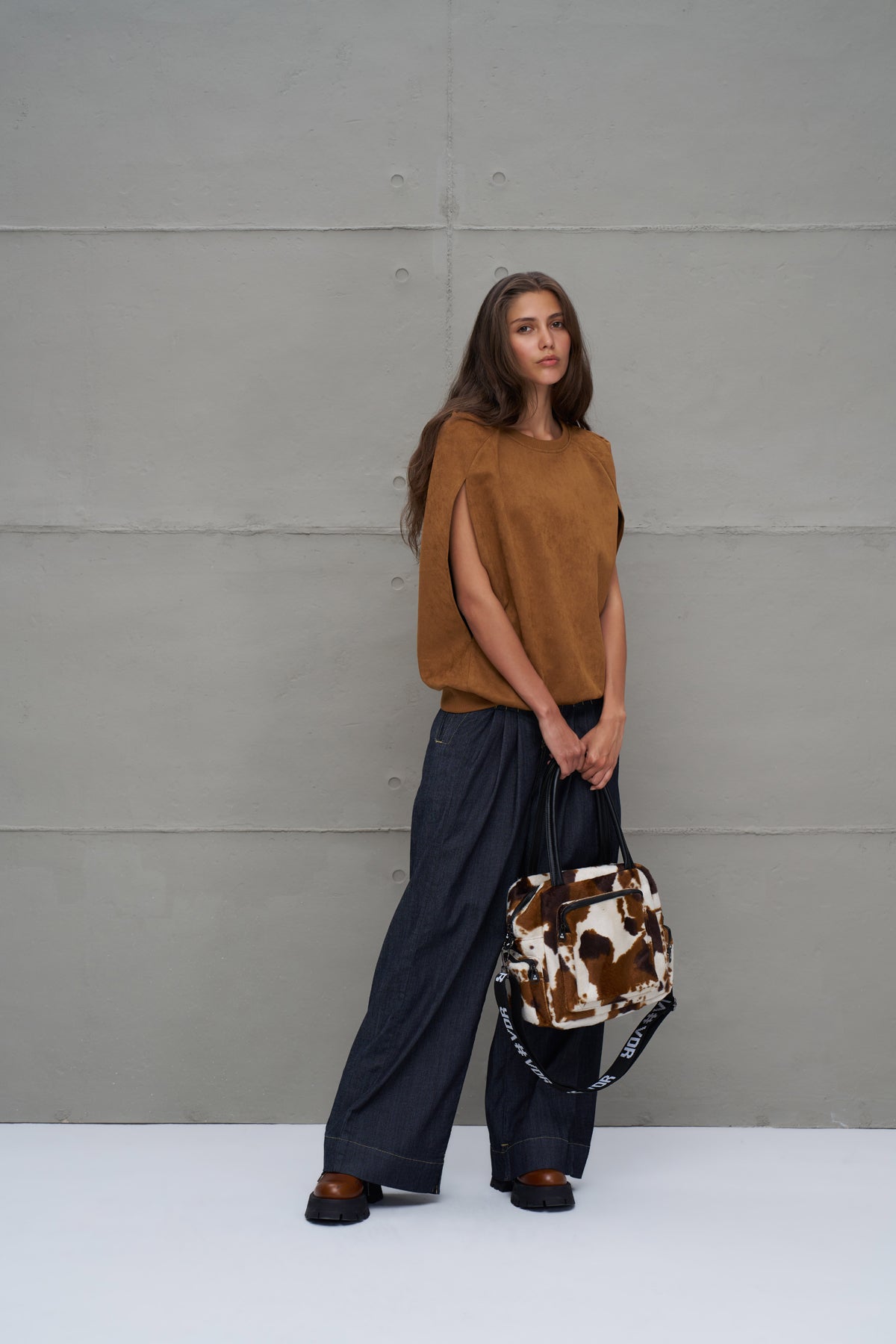 Off White Brown Faux Fur Bag Porto23