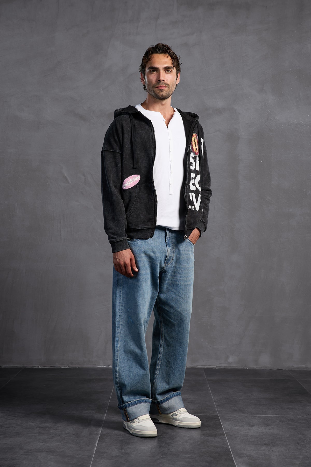 Black Sweatshirt 10000