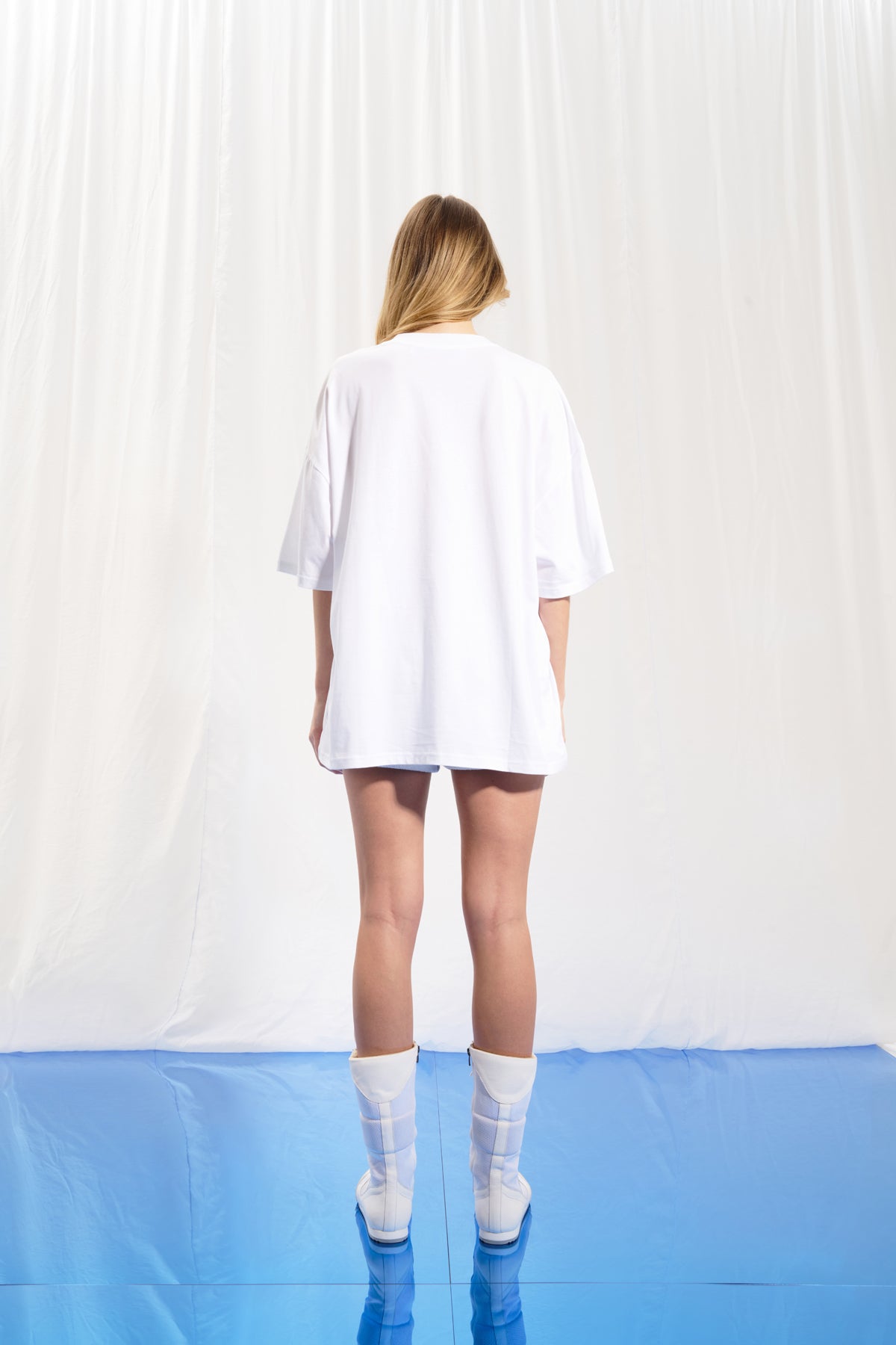 White Embroidered Oversize T-shirt 17151