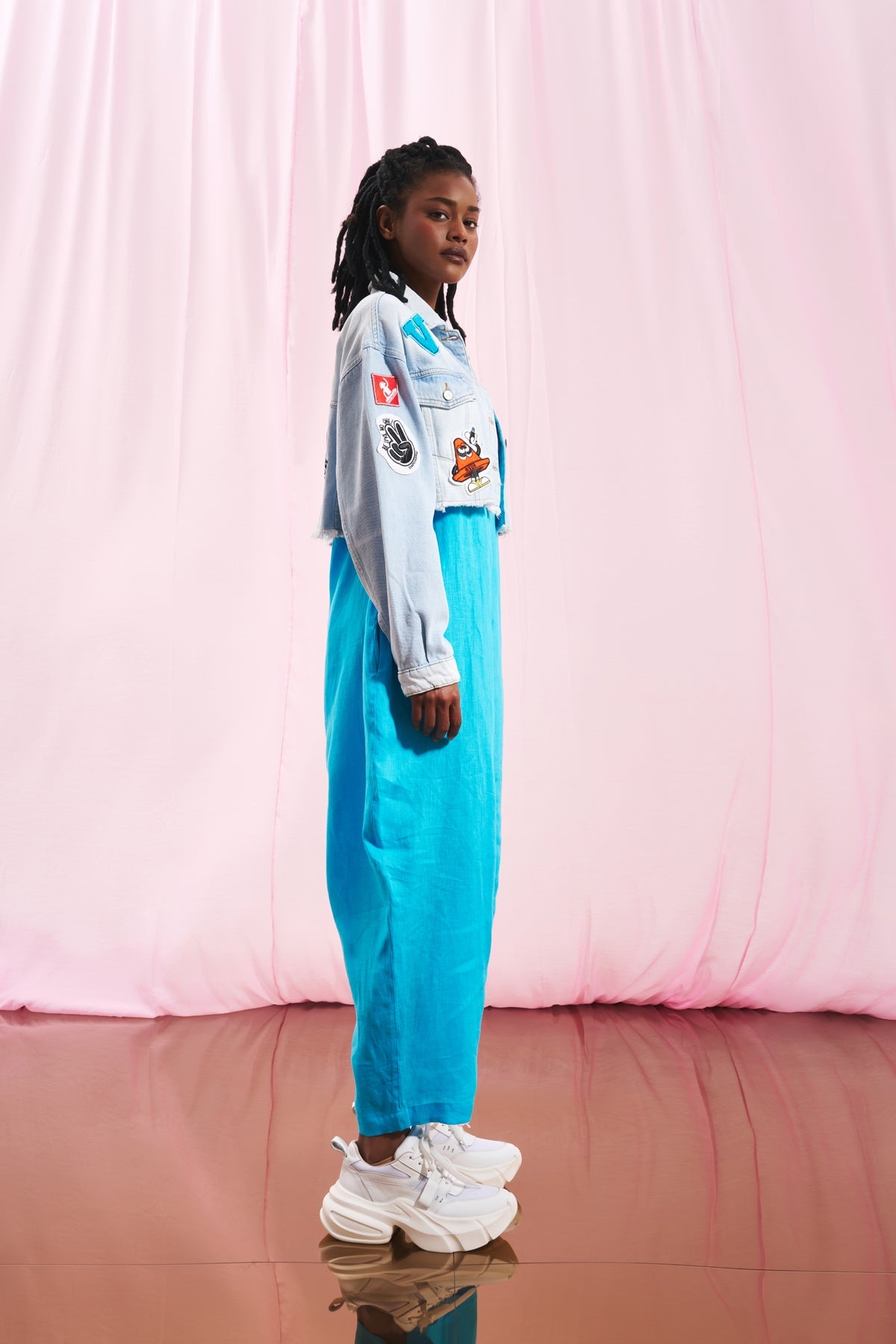 Light Blue Embroidered Cropped Denim Jacket 17194