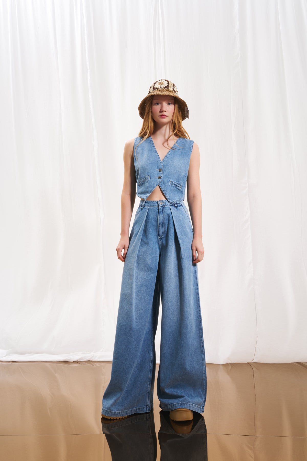 Light Blue Pleated Wide-leg Denim Trousers 17220
