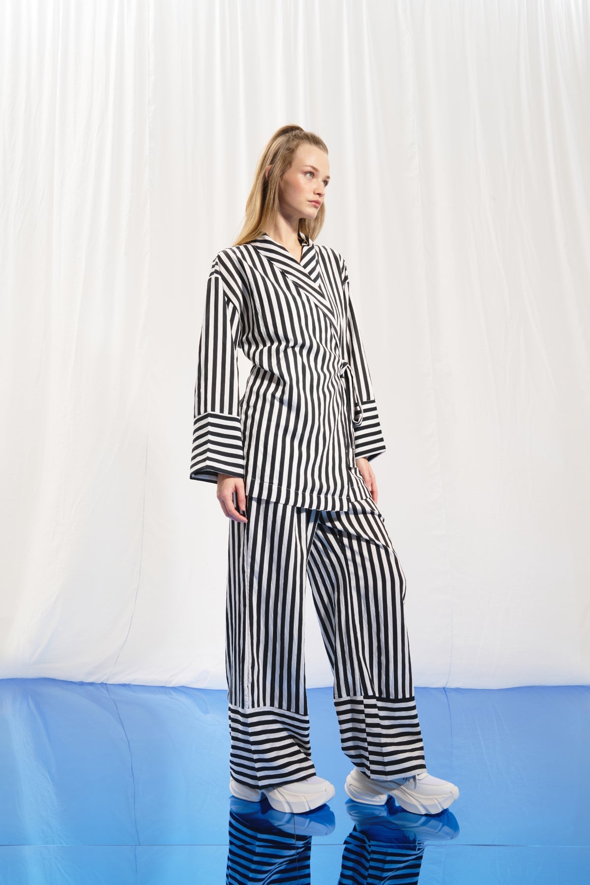 Black White Contrast Striped Trousers 17253