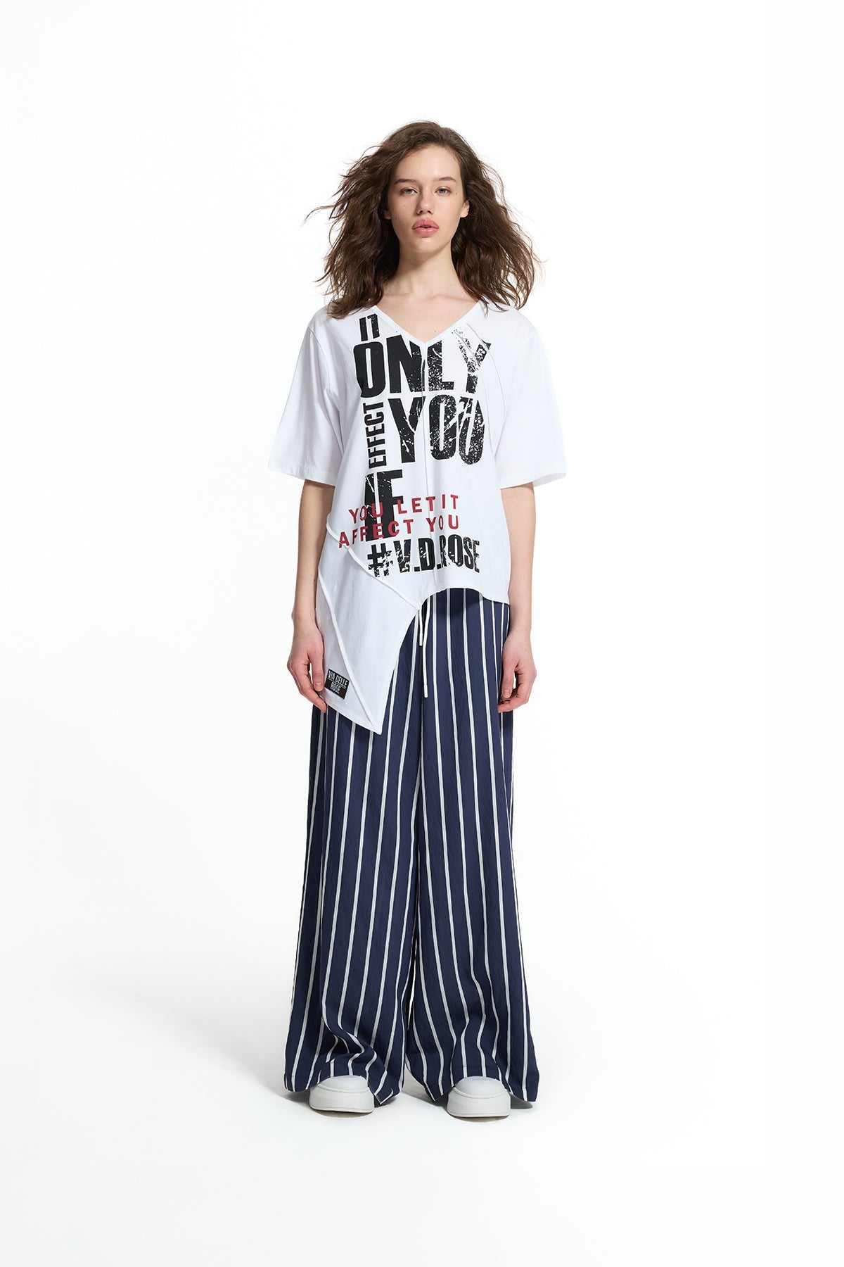 White Graphic Asymmetric T-shirt 19140