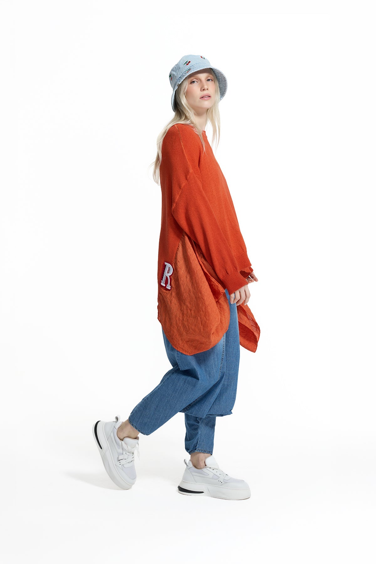 Orange Appliqué Letter Asymmetric Knit Sweater 19216