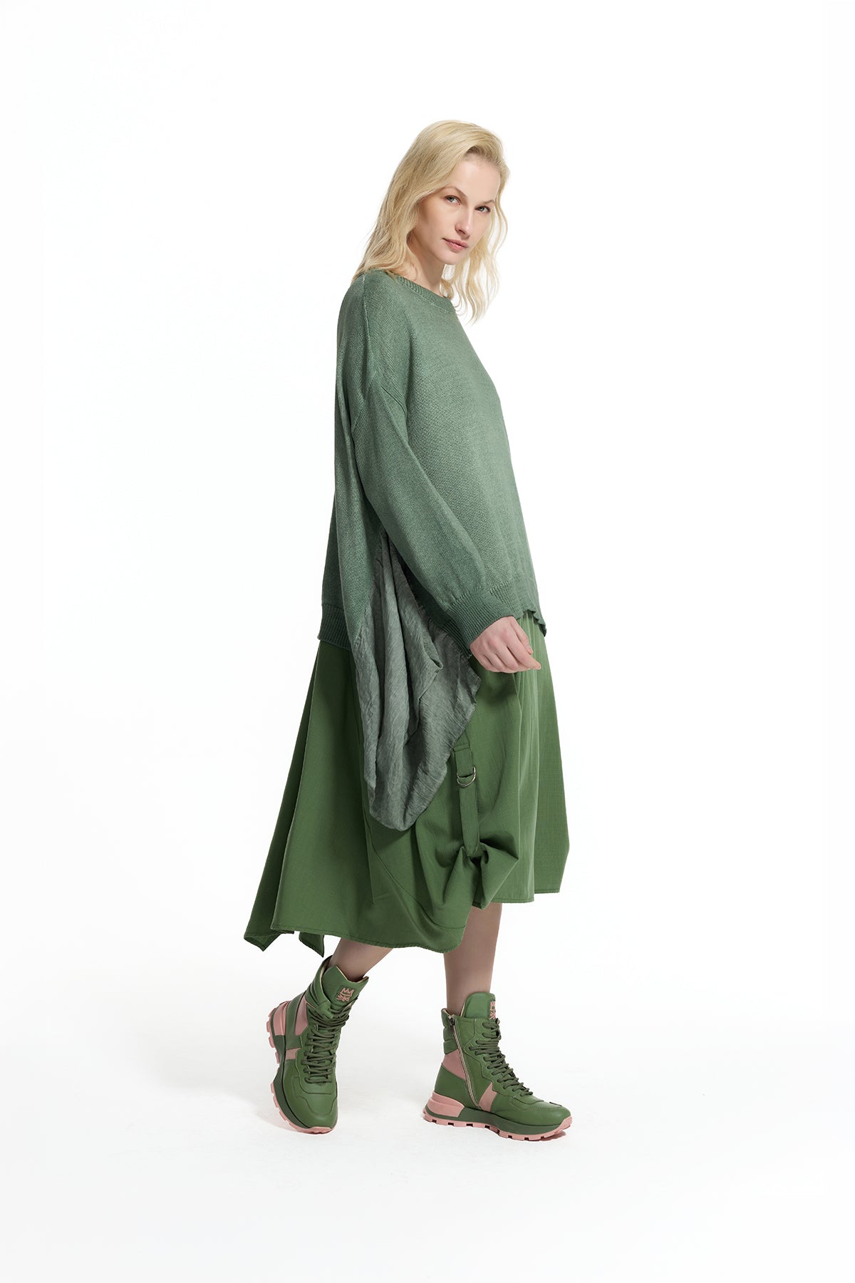 Khaki Appliqué Letter Asymmetric Knit Sweater 19216