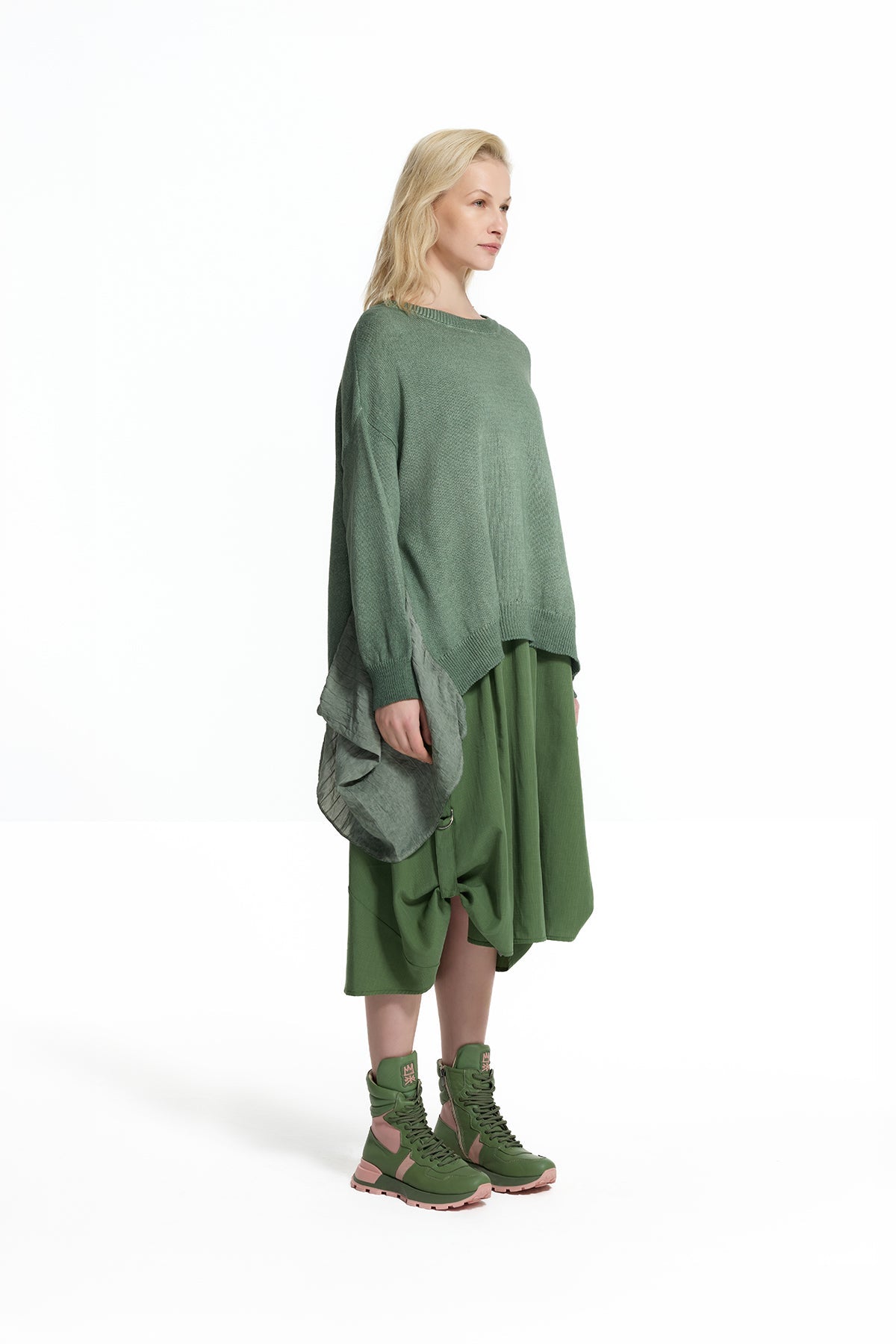Khaki Appliqué Letter Asymmetric Knit Sweater 19216
