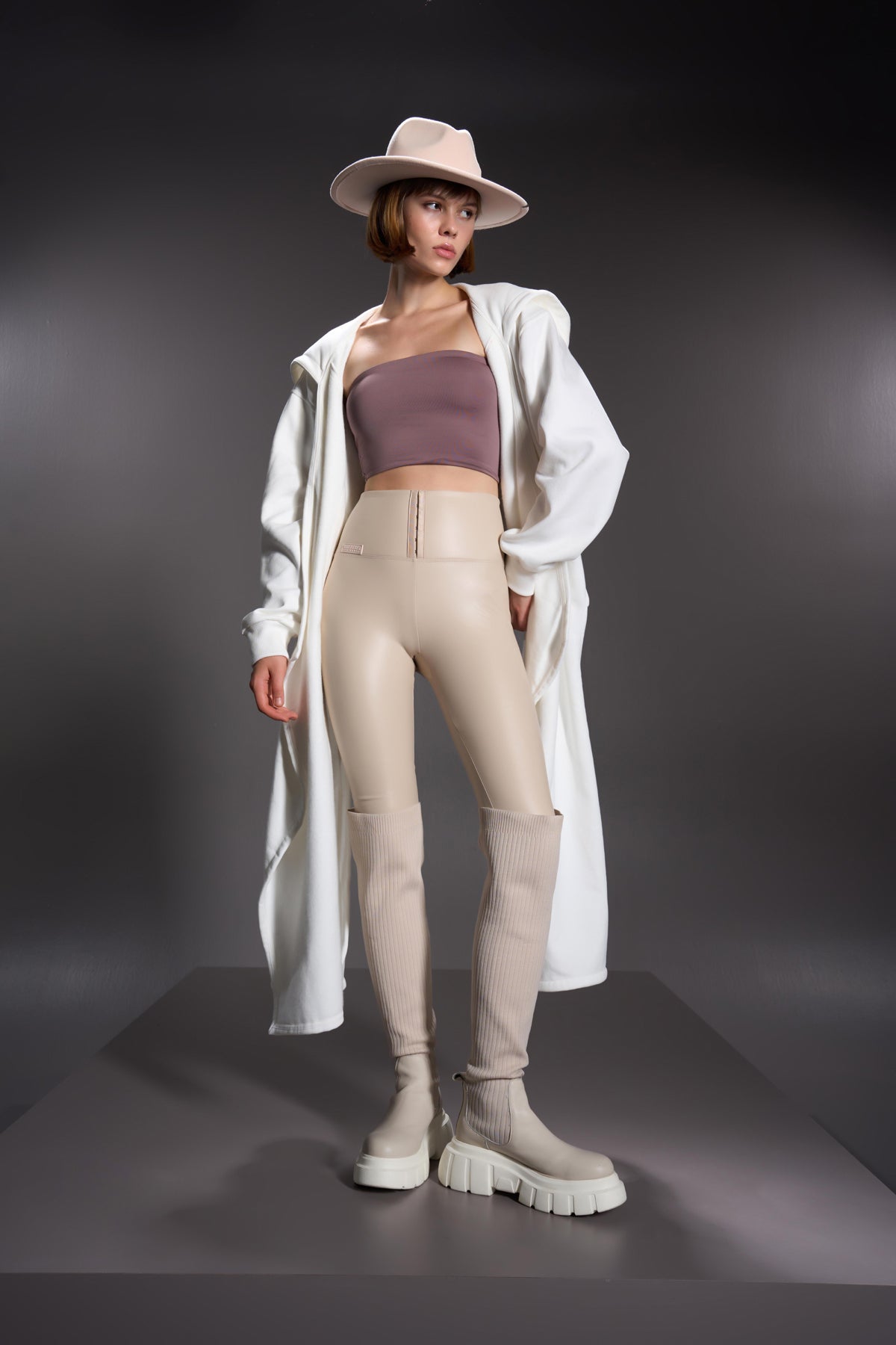 Off White Cardigan 16122