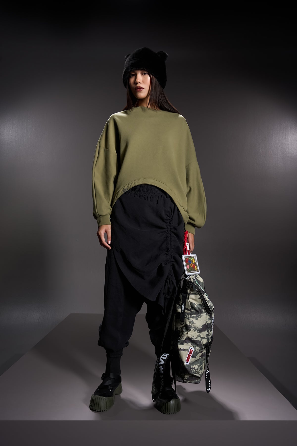 Olive Sw-shirt 16127