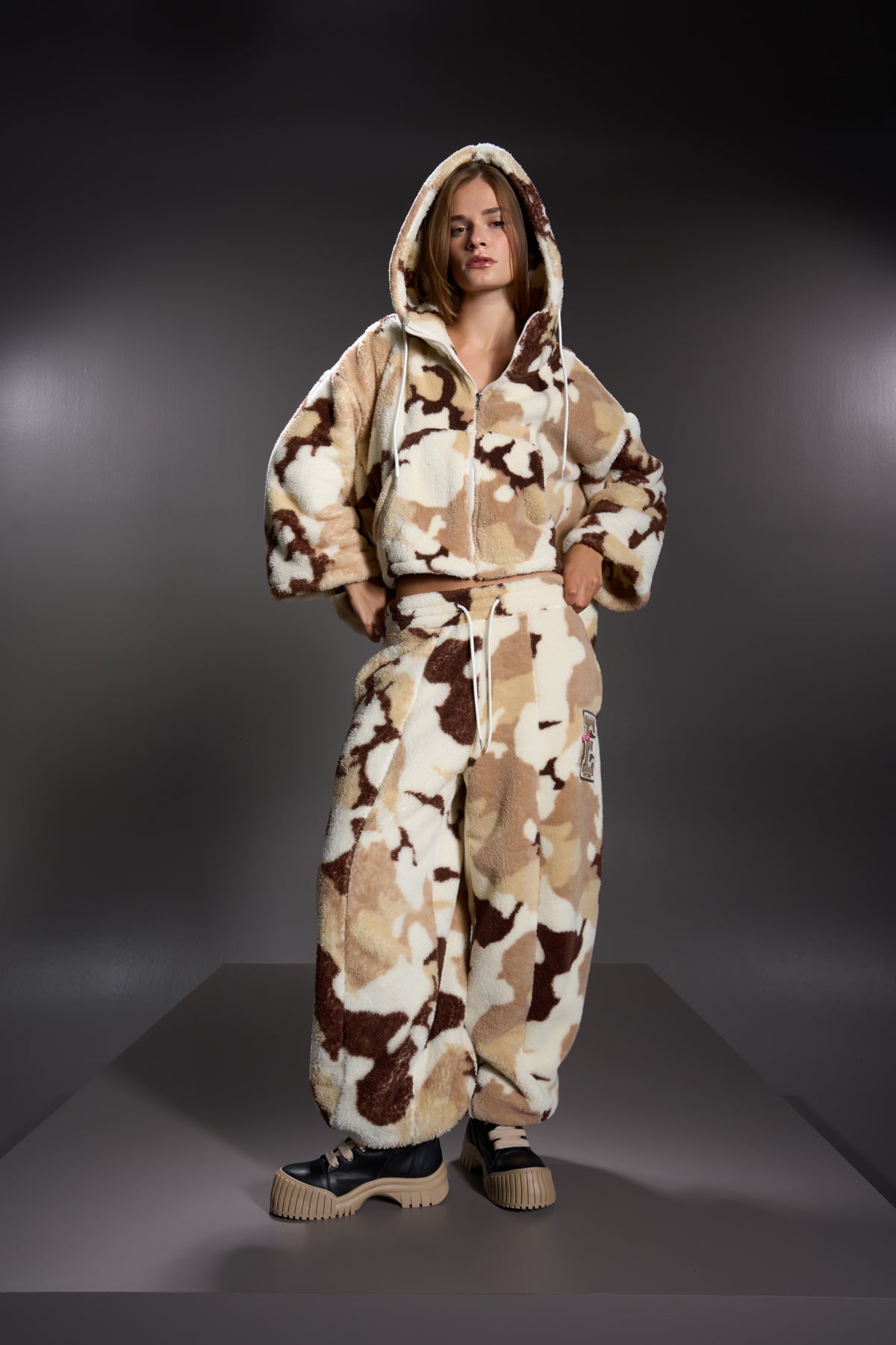 Off White Camo Pants 16249