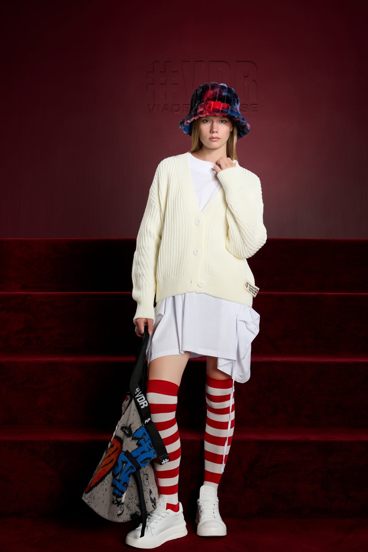 Off White Cardigan 16278