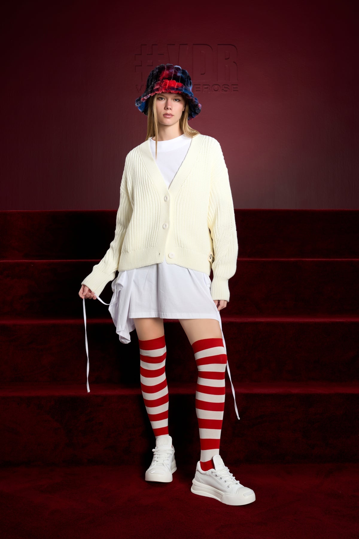 Off White Cardigan 16278
