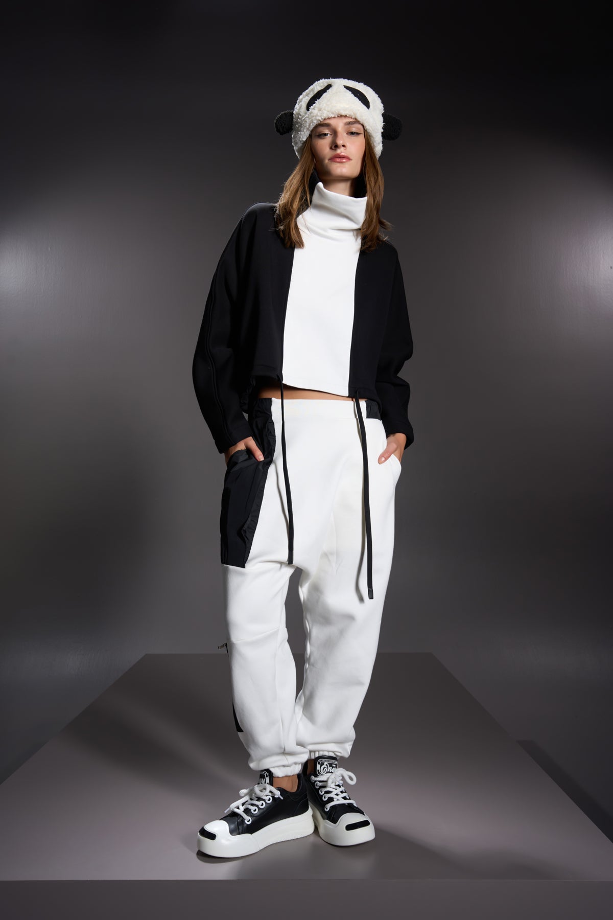 Nero Off White Sw-shirt 16292