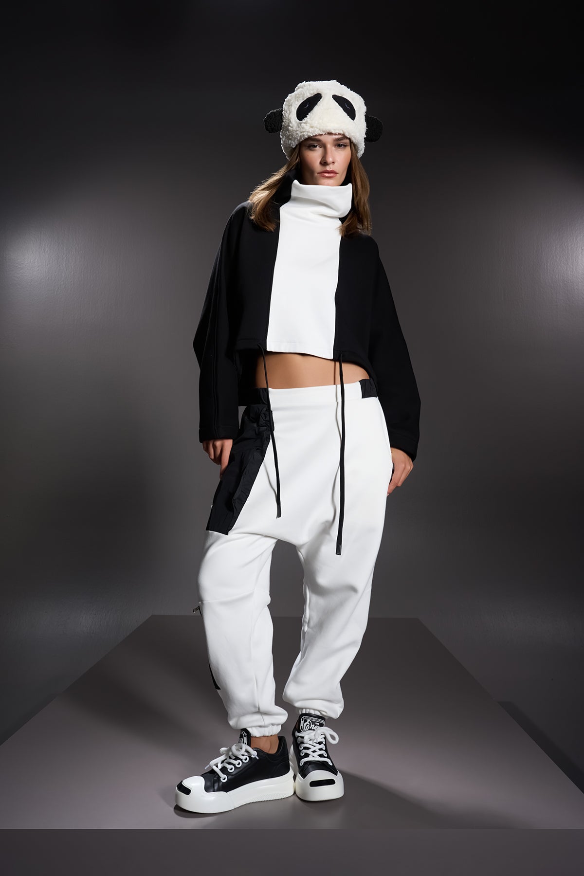 Nero Off White Sw-shirt 16292