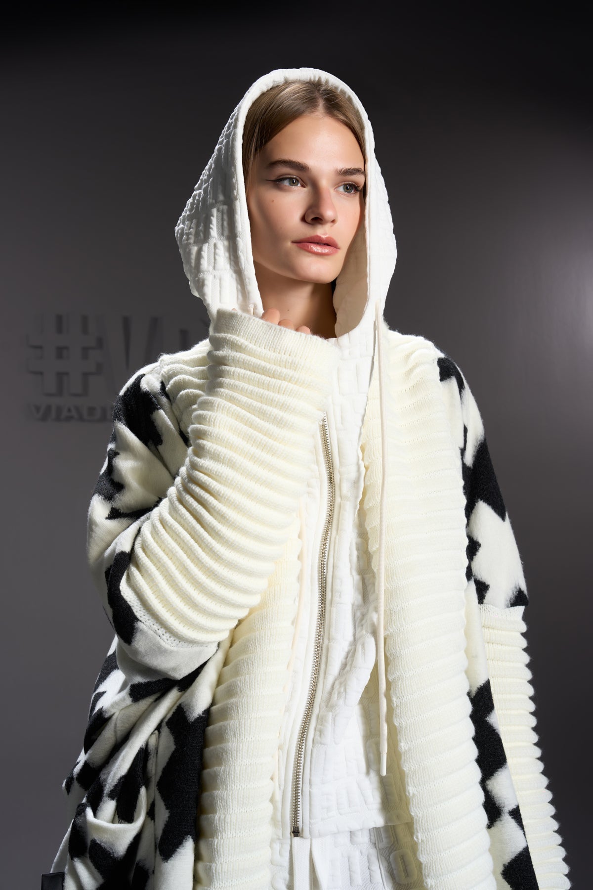 Off White Nero Cardigan 16304