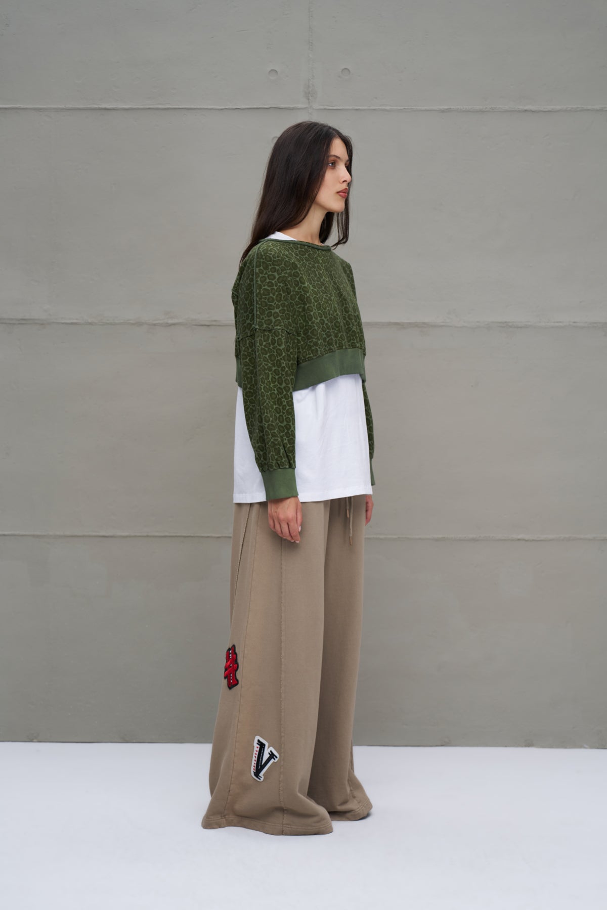 Green Leopard Print Cropped Sweatshirt 18013