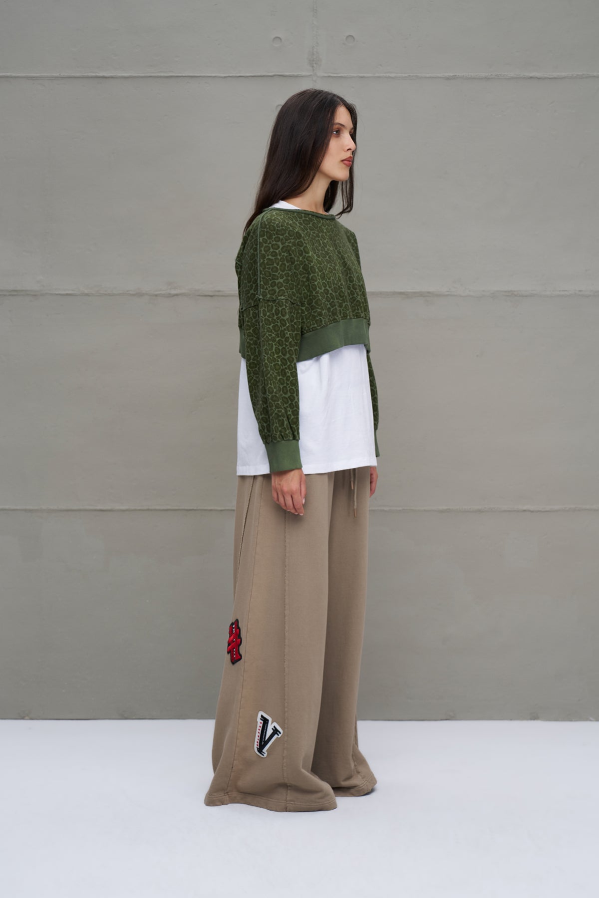 Green Leopard Print Cropped Sweatshirt 18013