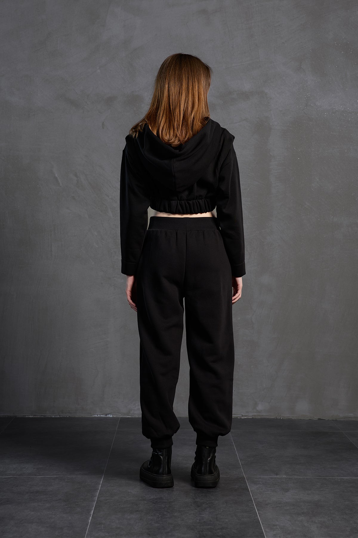 Black Zip-up Cropped Sweatshirt 18019