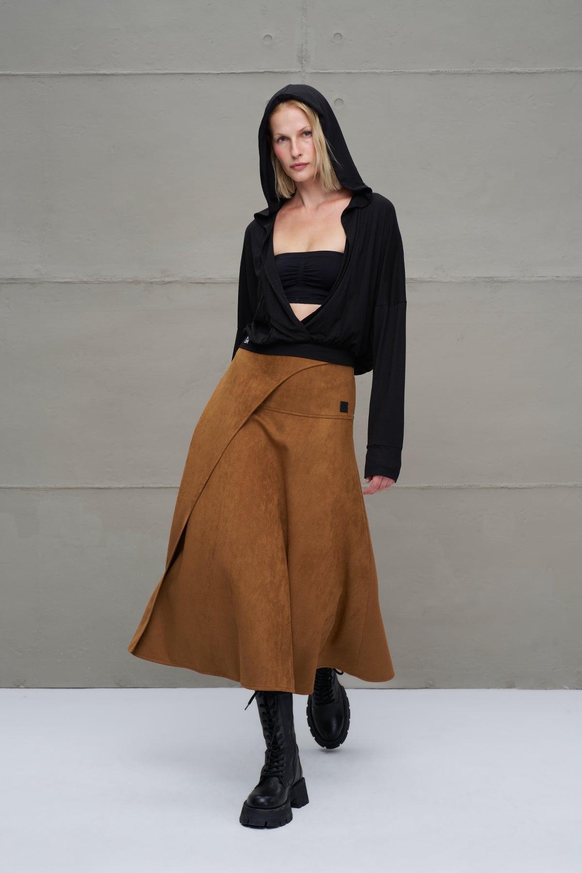 Black Cropped Hooded Blouse 18031