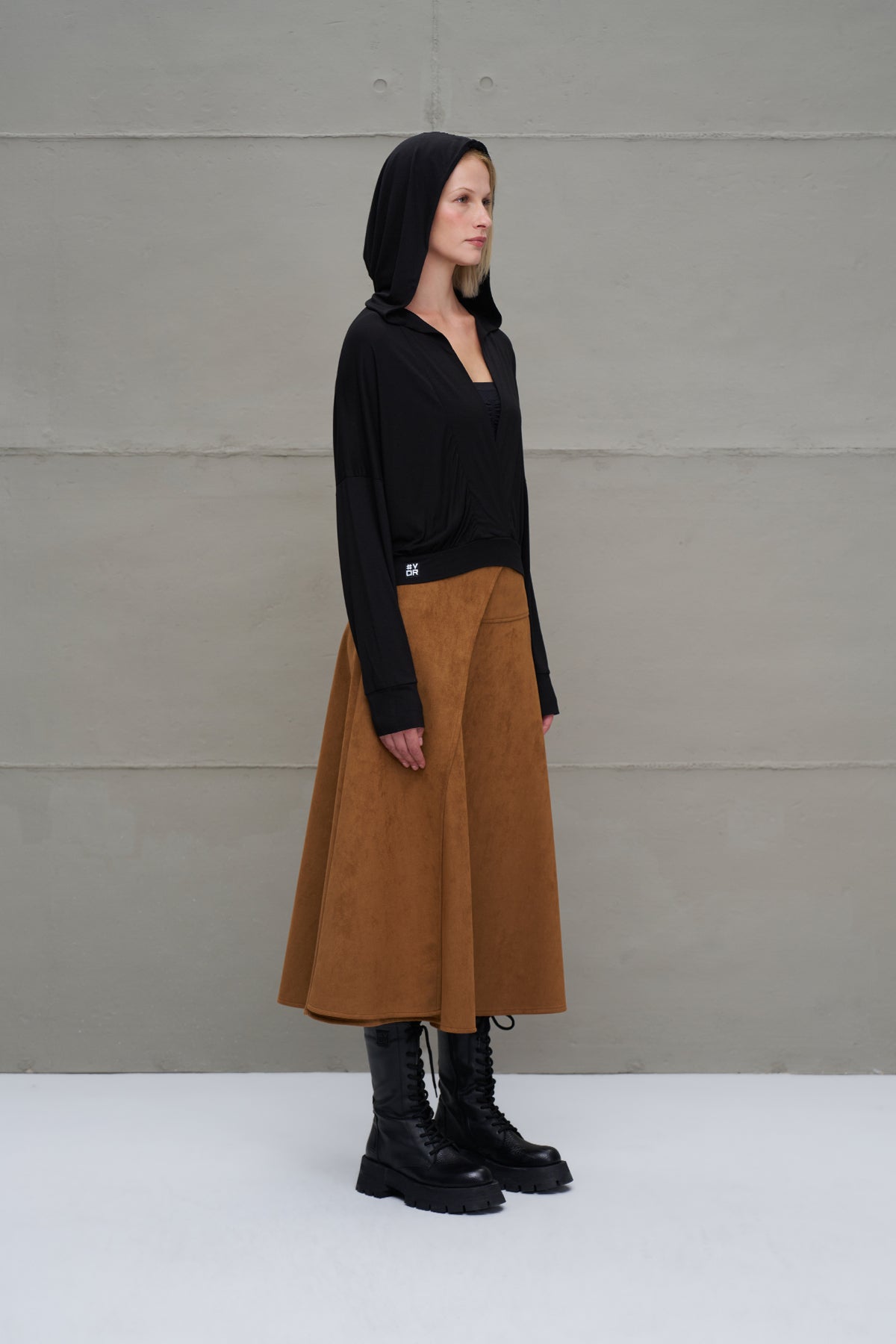 Black Cropped Hooded Blouse 18031