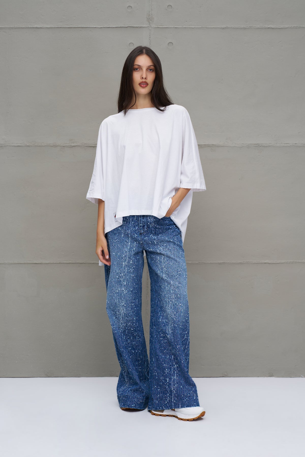 White Printed Asymmetric Oversized T-shirt 18037