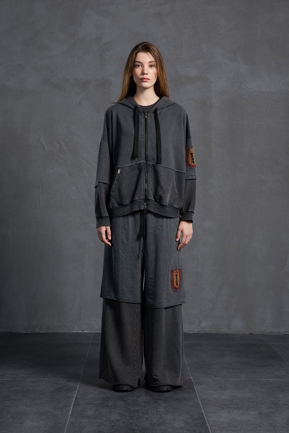 Black Zip-up Oversize Sweatshirt 18038