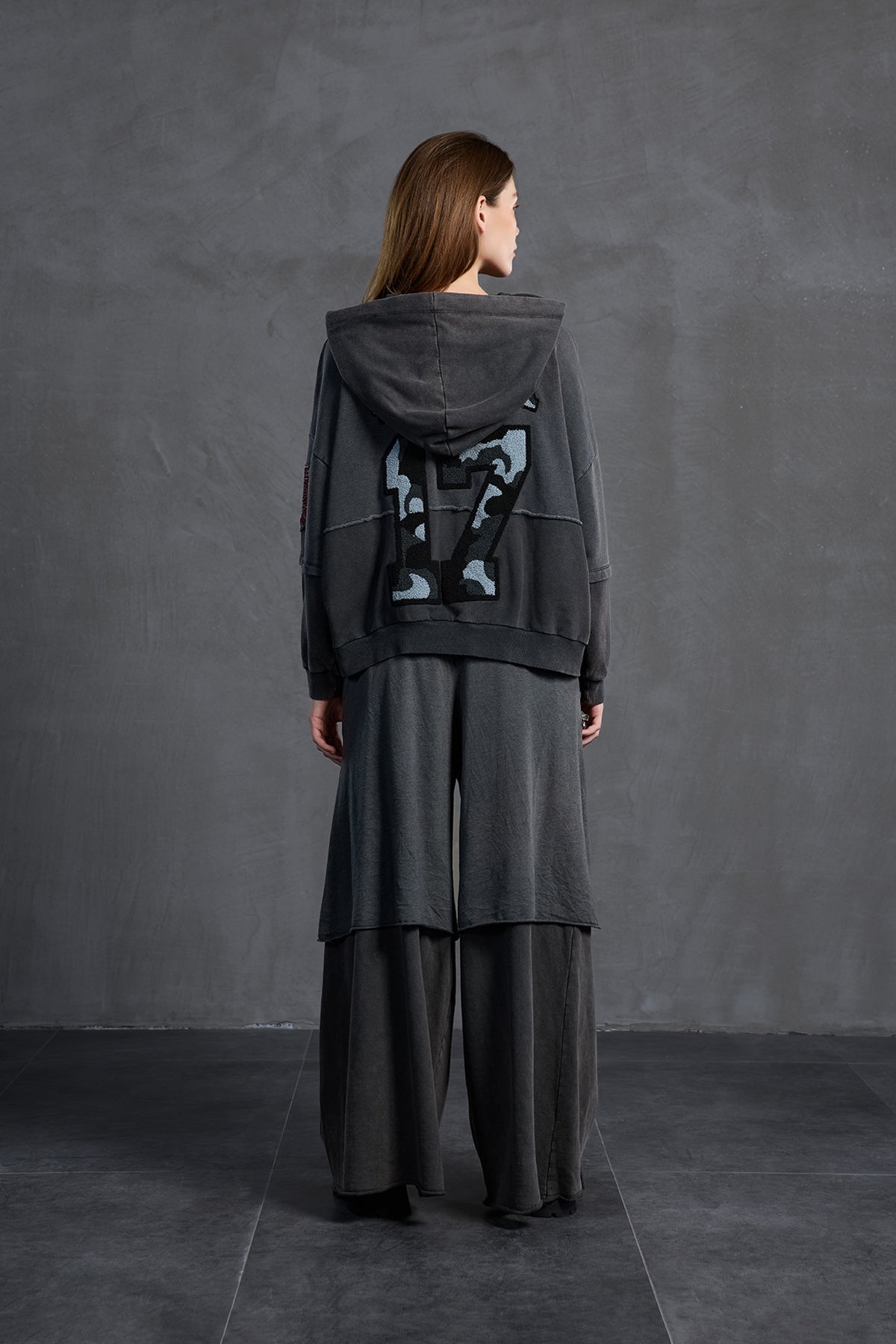 Black Zip-up Oversize Sweatshirt 18038