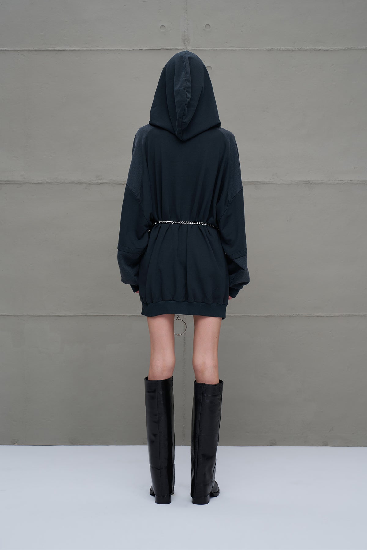 Anthracite Chain Belt Oversized Hooded Sweatshirt 18041