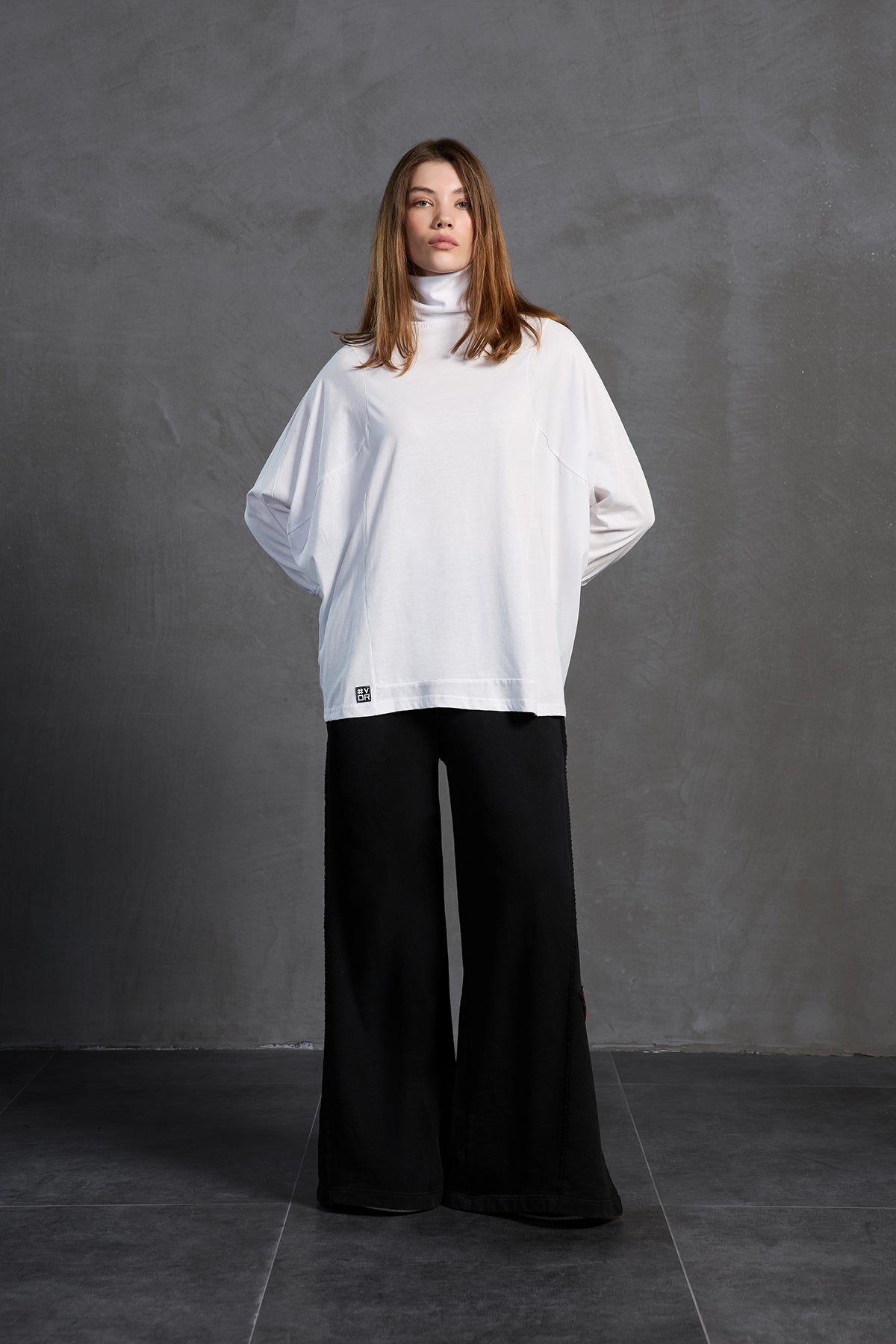 White Turtleneck Long Sleeve Oversize Blouse 18044
