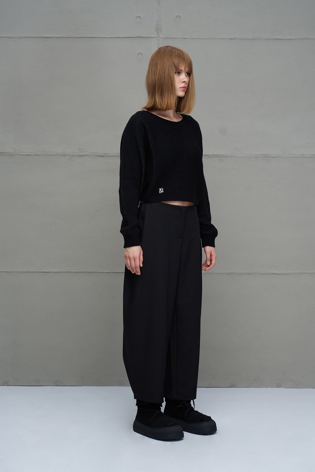 Black Boat Neck Text Print Knit Sweater 18053