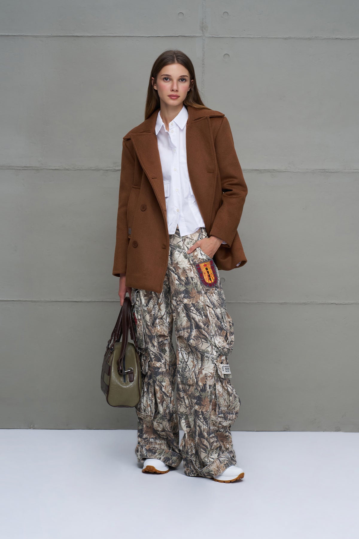 Beige Snap-button Gabardine Cargo Trousers 18090