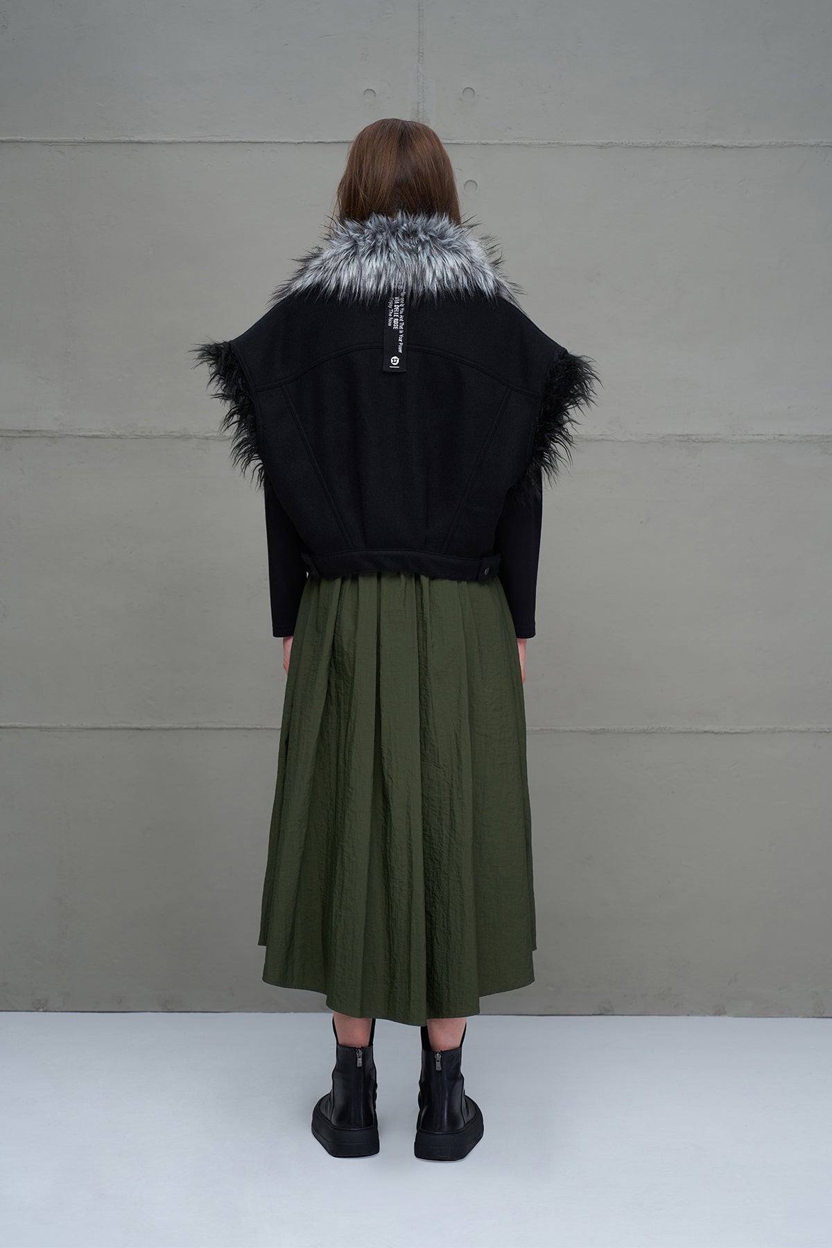 Black Faux Fur Oversized Vest 18145