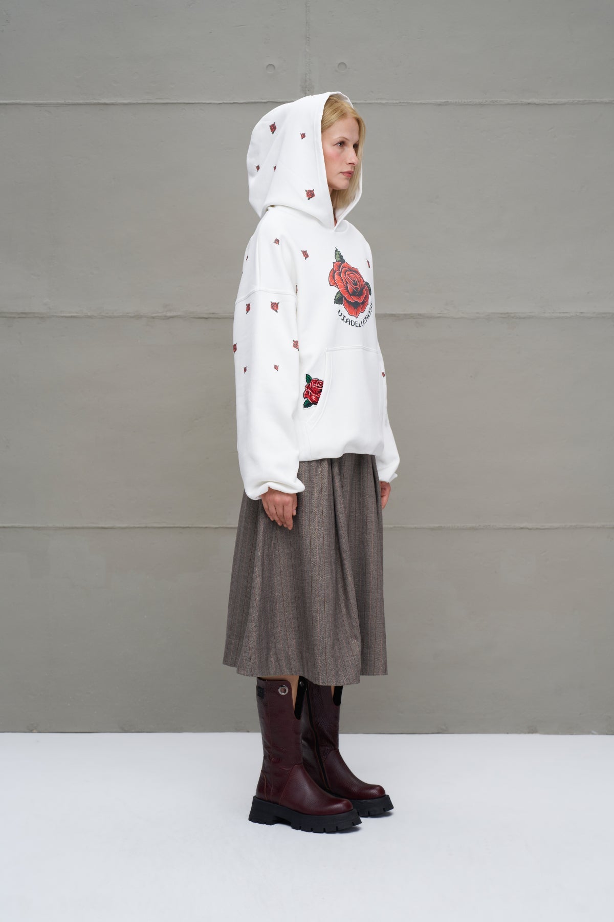 Off White Rose-patterned Oversized Hooded Sweatshirt 18151