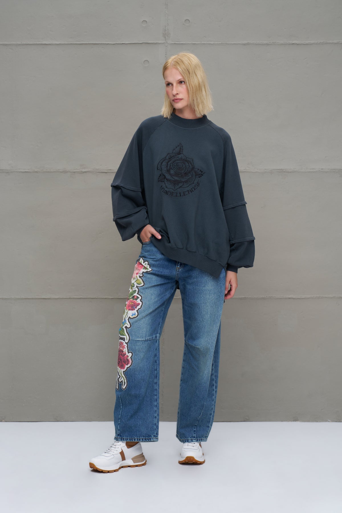 Anthracite Floral Oversized Sweatshirt 18156