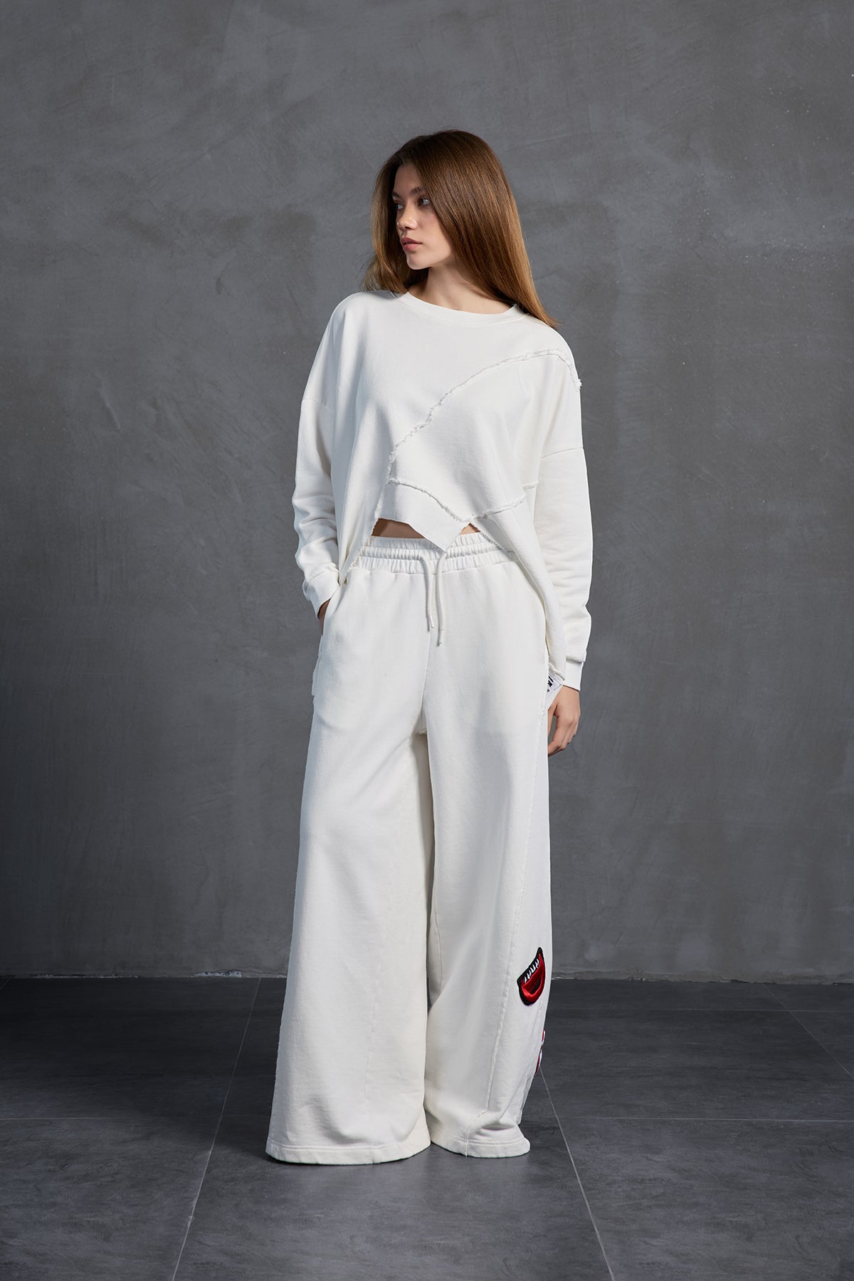 Off White Oversize Trousers 18158