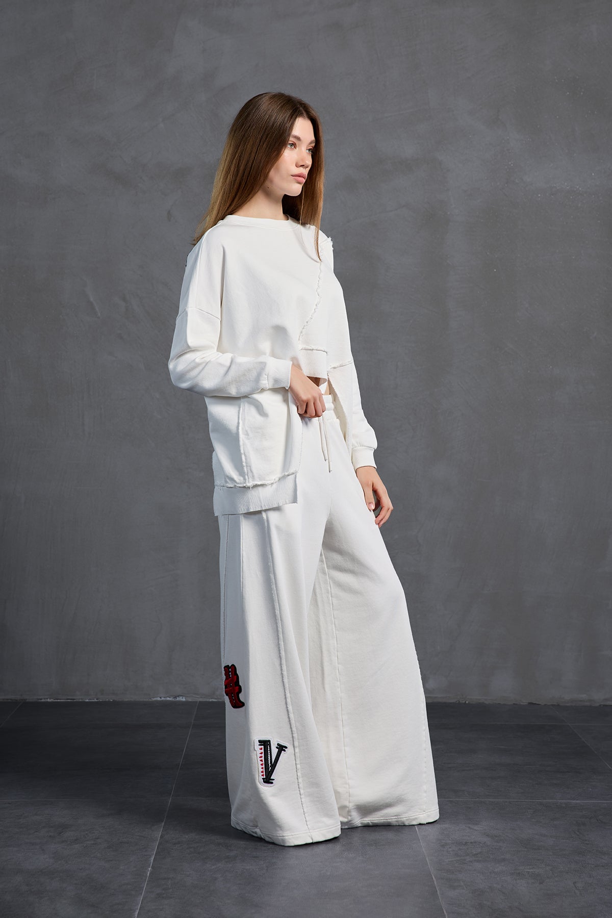 Off White Oversize Trousers 18158