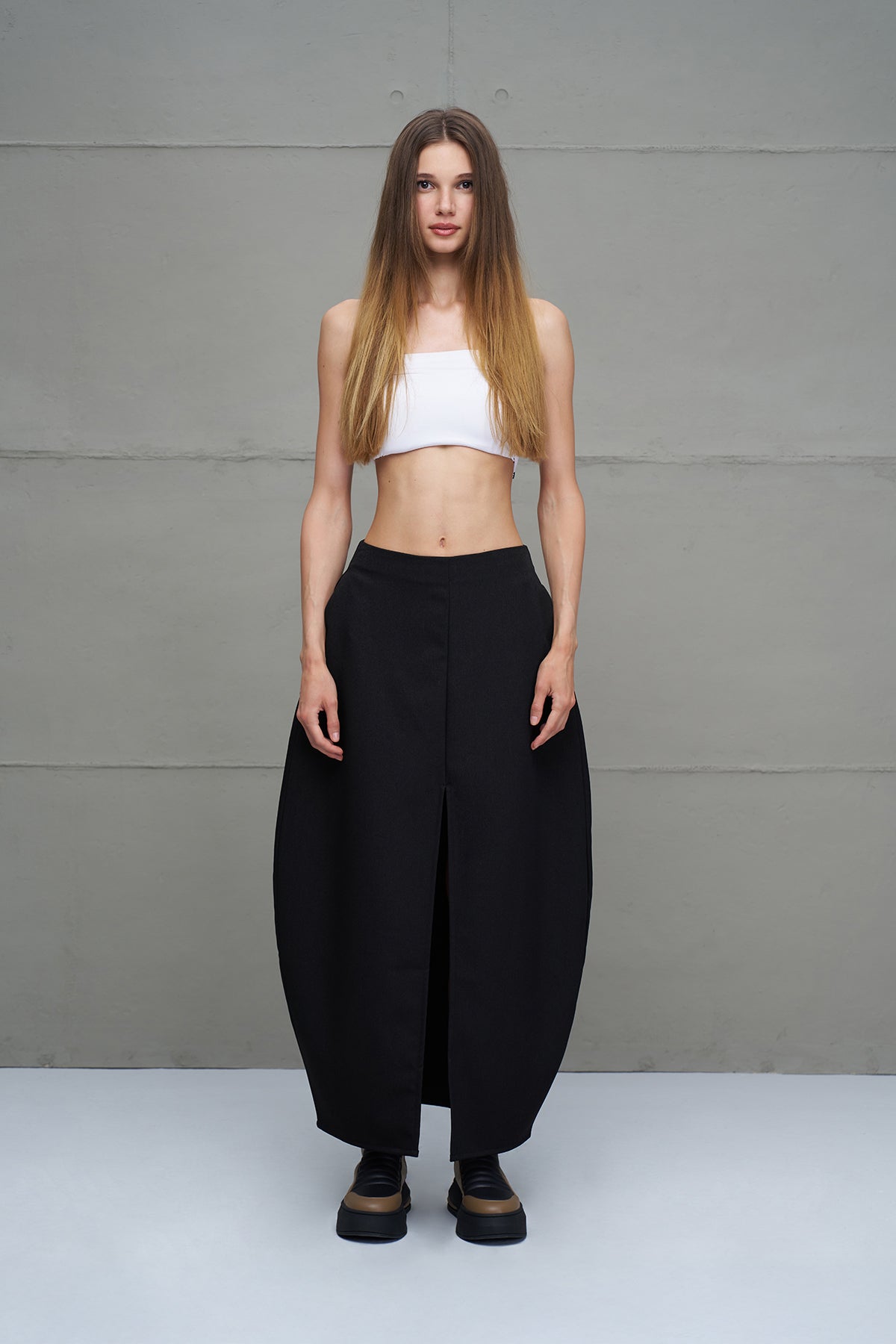 Black Slit Balloon Midi Skirt 18204