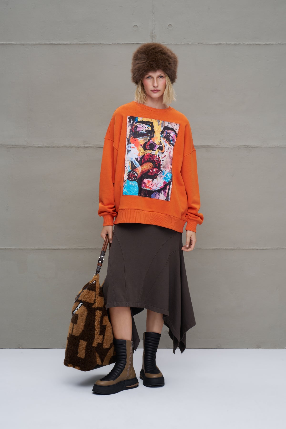 Orange Pop-art Printed Oversized Sweatshirt 18216