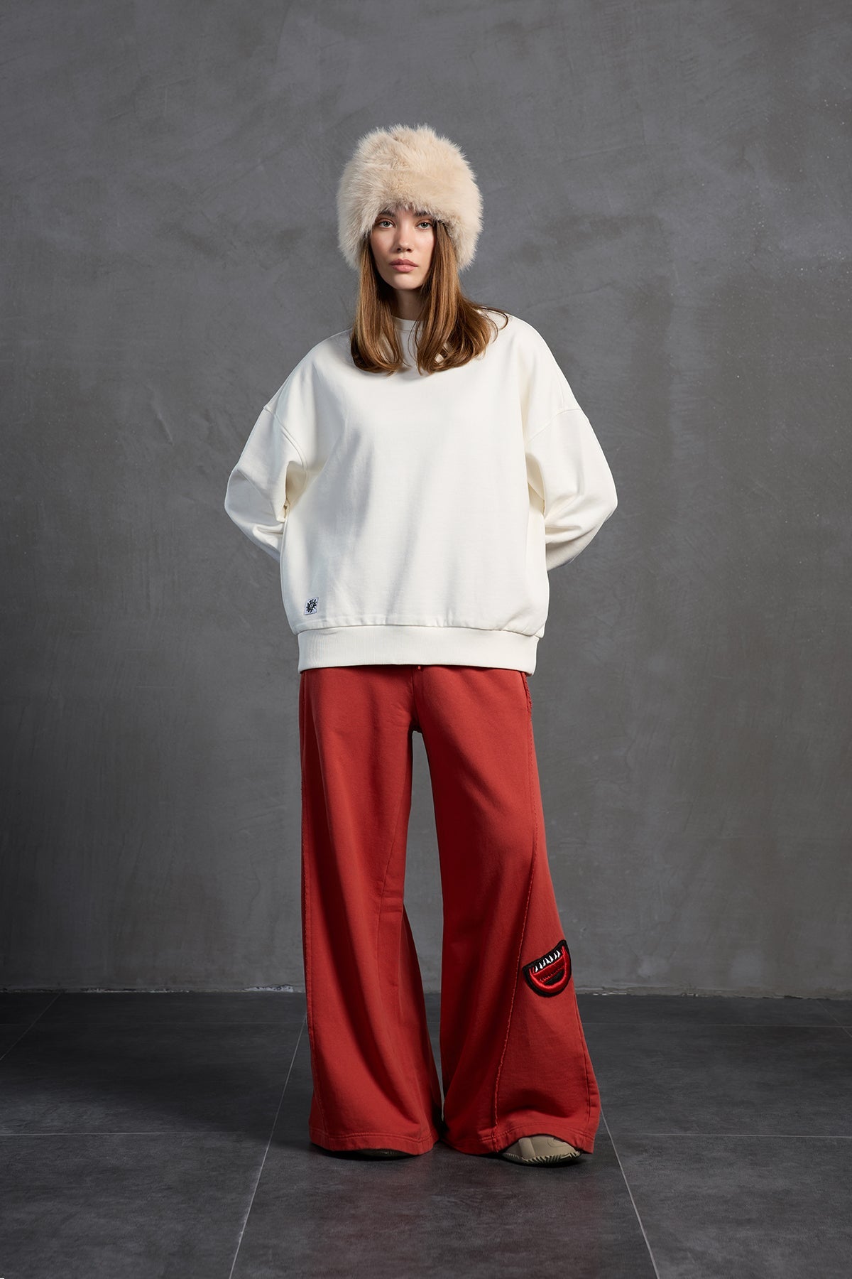 Off White Slogan Printed Oversized Sweatshirt 18217