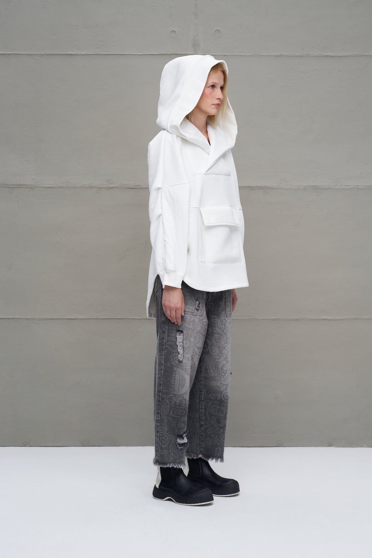 Off White Hooded Oversize Sweatshirt 18242