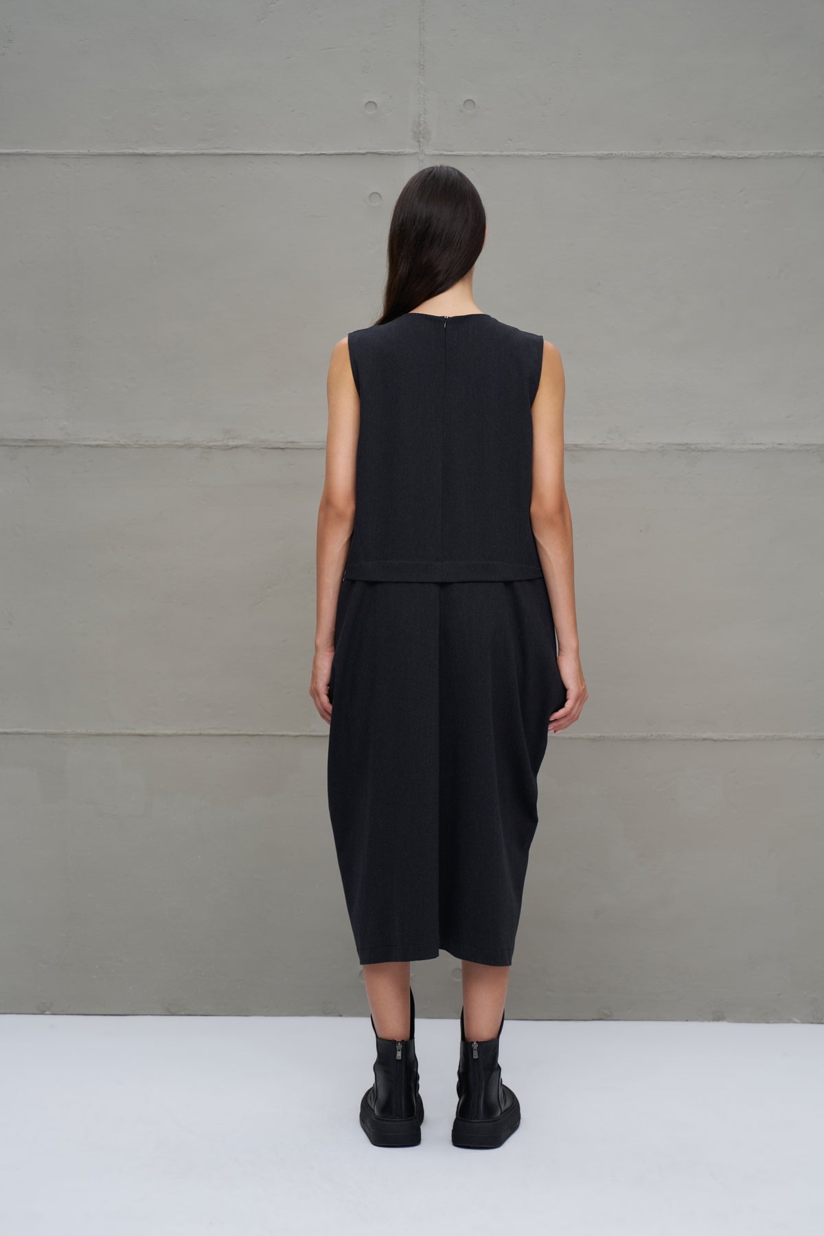 Black Asymmetric Oversized Midi Dress 18276