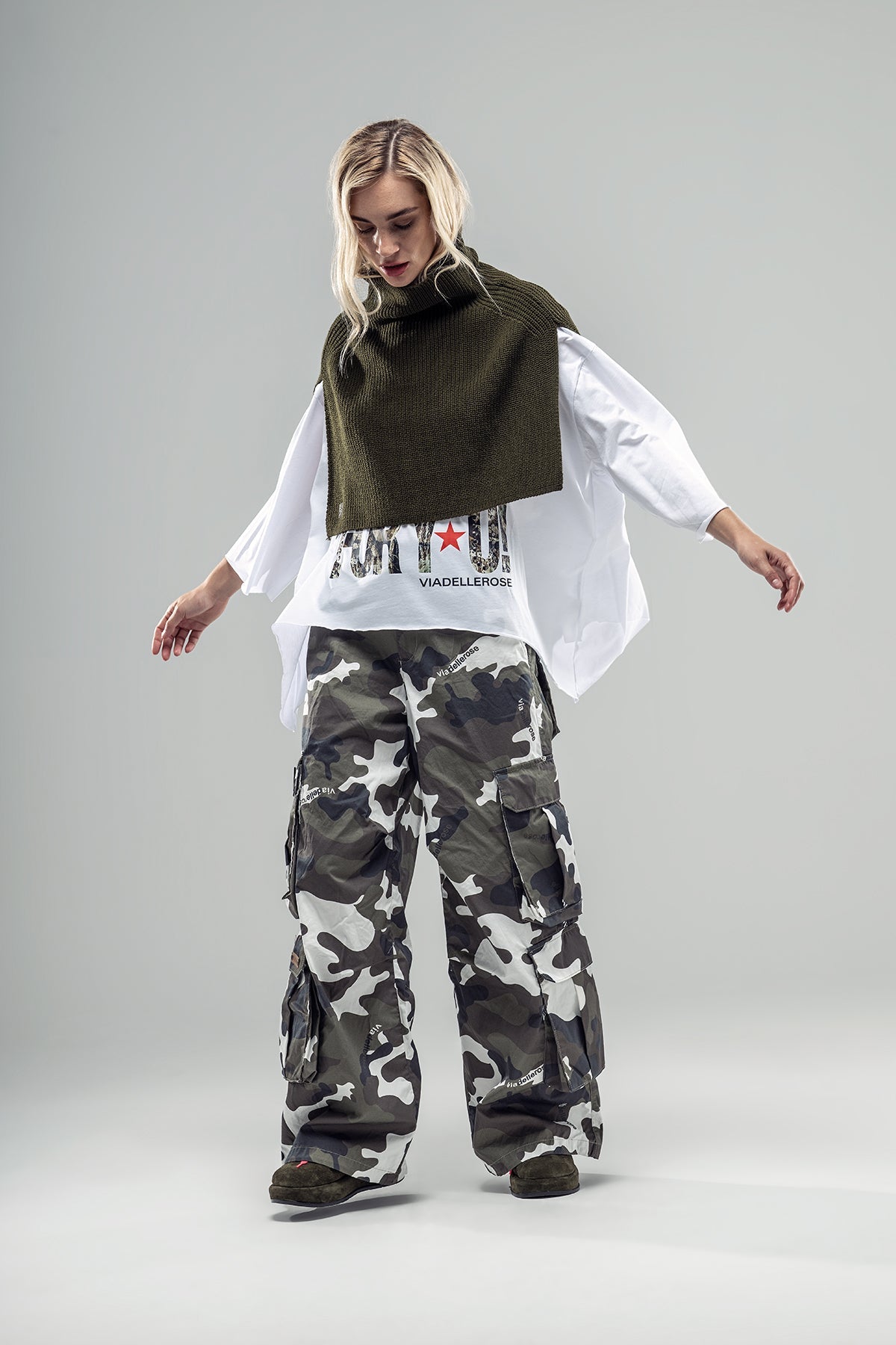 Green Poncho 20015