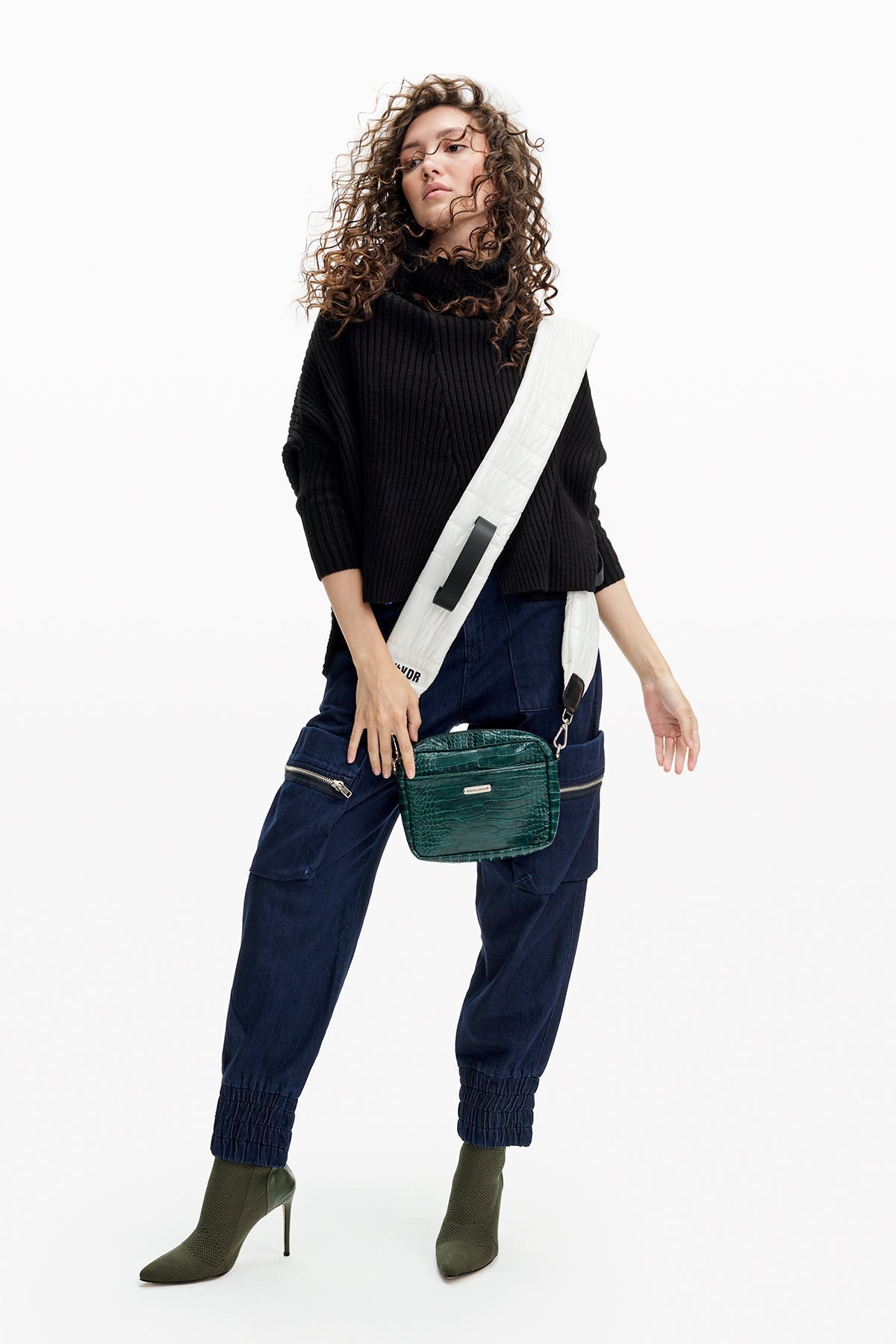 Blu Pants 10437