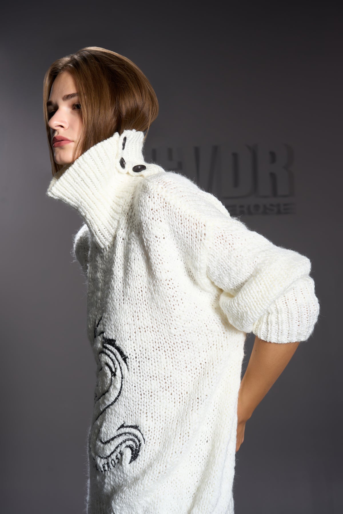 Off White Pullover 16004