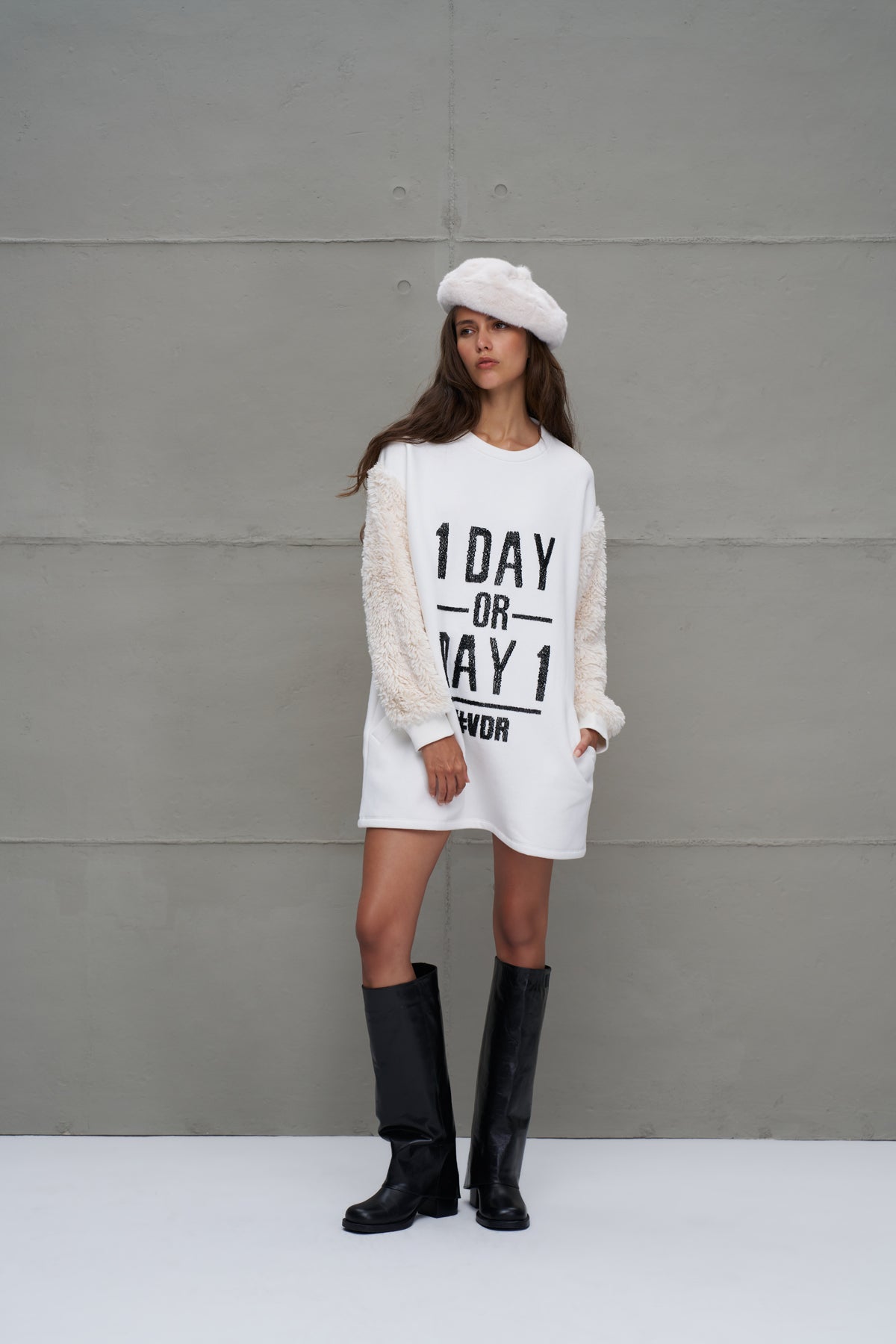 Off White Slogan Long Sleeve Dress 18011