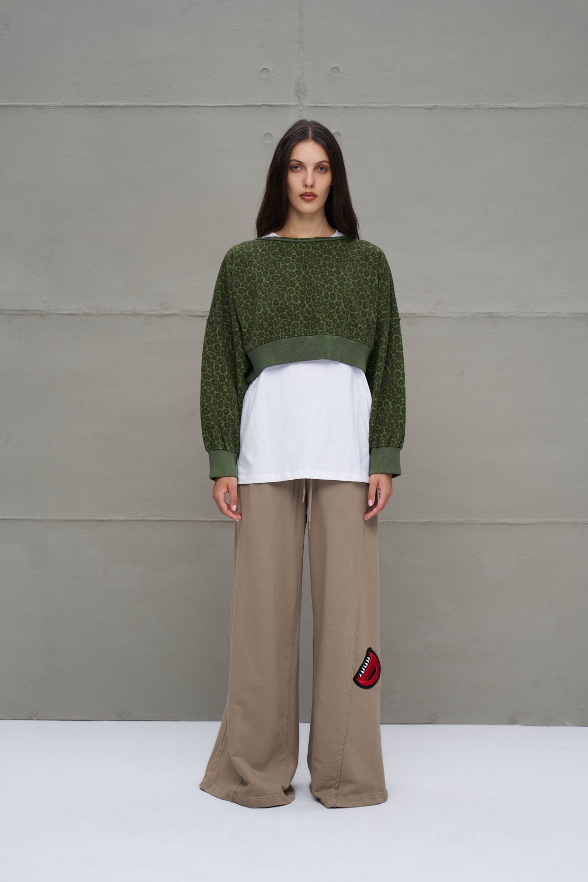 Green Leopard Print Cropped Sweatshirt 18013